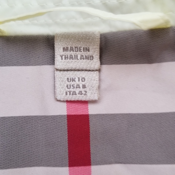 Burberry like new Iconic Rain Jacket - Yellow - Picture 5 of 8